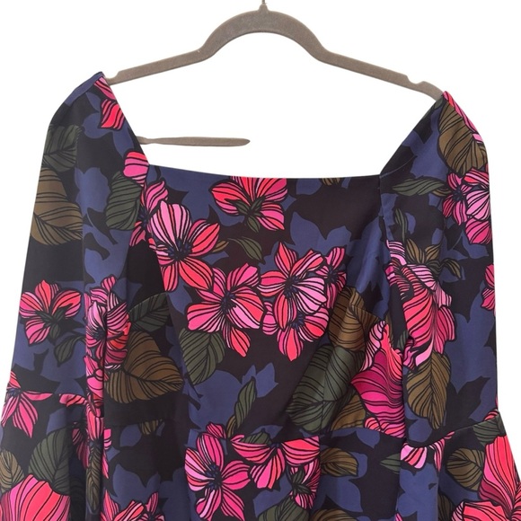 Trina Turk Miley Bell Sleeves Floral Dress Size 8 - Picture 4 of 11